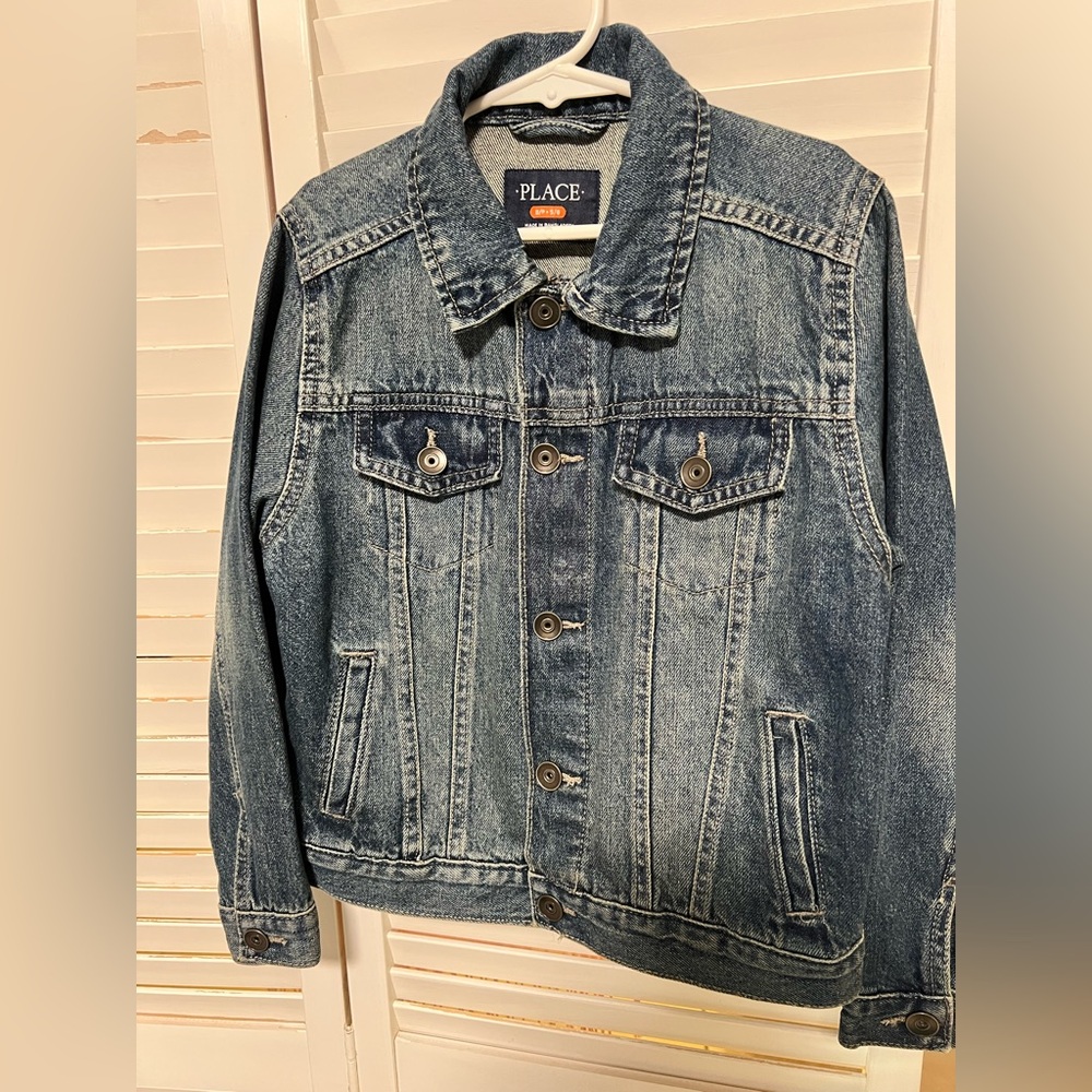 The Children's Place Distressed Blue Denim Jacket Excellent condition 5/6 Small